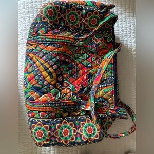 Vera Bradley duffle 19Lx11Wx9H